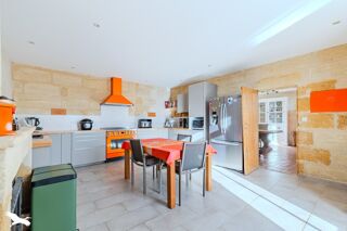  Maison � vendre 9 pi�ces 380 m�