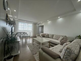  Appartement  vendre 4 pices 76 m