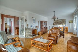  Maison  vendre 7 pices 220 m