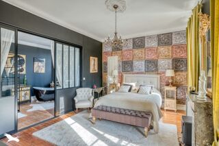  Maison  vendre 9 pices 320 m