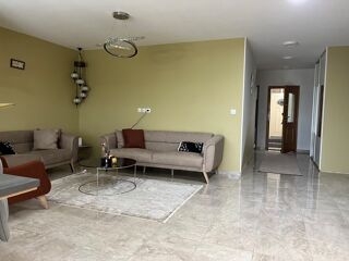  Immeuble  vendre 244 m