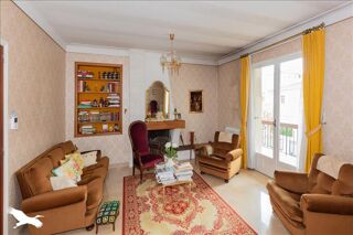  Maison  vendre 6 pices 201 m