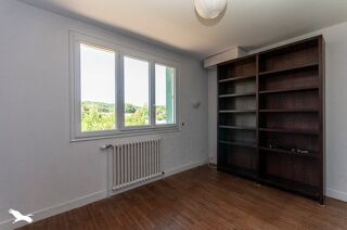  Maison  vendre 6 pices 170 m