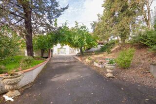  Maison  vendre 8 pices 345 m