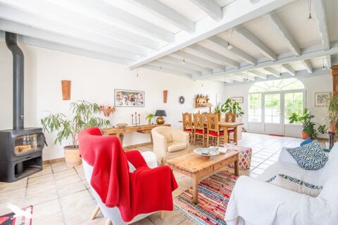   Corps de Ferme de 7 pices principales Maison - 7 pice(s) - 166 m