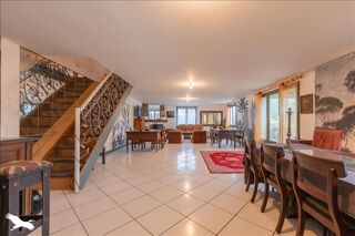  Maison  vendre 8 pices 206 m