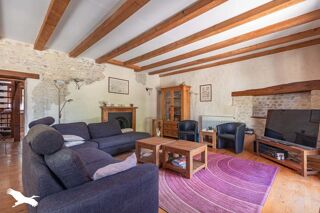  Maison  vendre 15 + pices 405 m