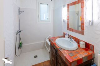  Maison  vendre 9 pices 294 m