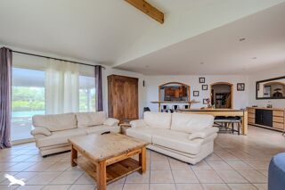  Maison  vendre 7 pices 199 m