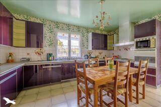  Maison  vendre 8 pices 362 m