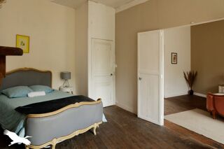  Maison  vendre 8 pices 240 m