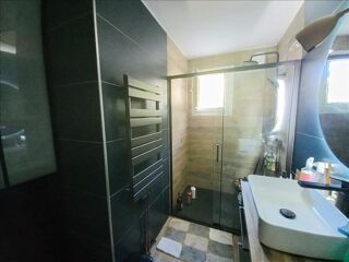  Maison  vendre 8 pices 169 m