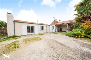  Maison  vendre 4 pices 145 m