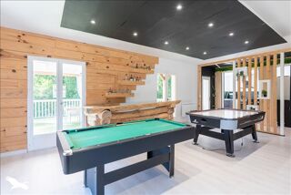  Maison  vendre 7 pices 222 m