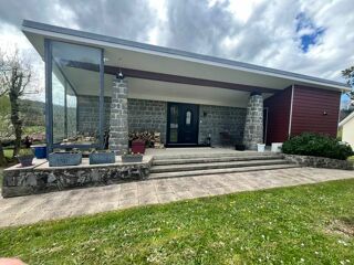  Maison  vendre 8 pices 240 m