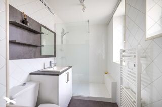  Appartement  vendre 2 pices 63 m