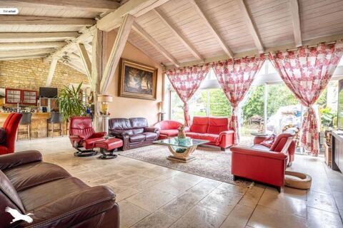   Maison de 8 pi�ces principales Maison - 8 pi�ce(s) - 264 m�