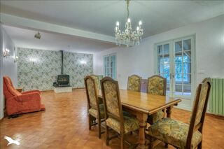  Maison  vendre 8 pices 292 m