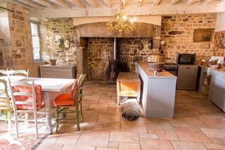  Maison  vendre 9 pices 300 m