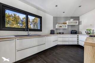  Maison  vendre 6 pices 193 m