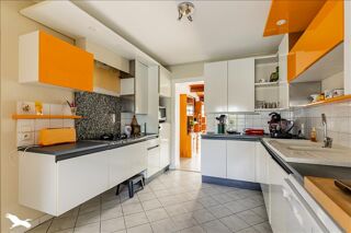  Maison  vendre 6 pices 166 m