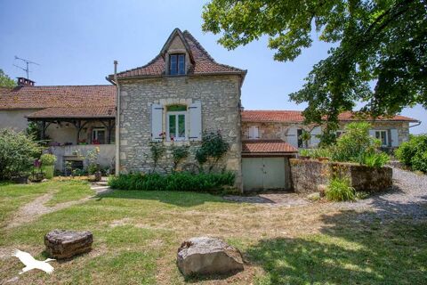   Maison en pierre de 4 pices principales Maison - 4 pice(s) - 140 m