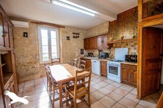  Maison  vendre 8 pices 275 m