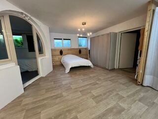  Immeuble  vendre 240 m