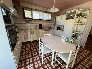  Maison  vendre 6 pices 195 m