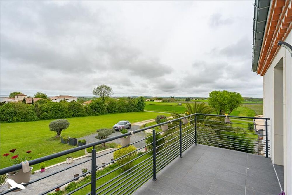 Vente Maison Villa de 8 pices principales Arces