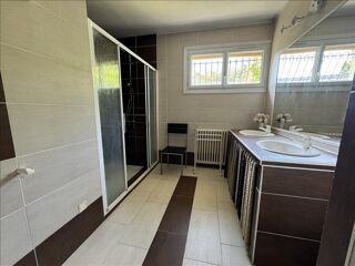  Maison  vendre 5 pices 168 m