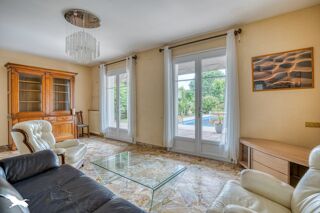  Maison  vendre 6 pices 212 m