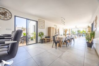  Maison  vendre 11 pices 240 m