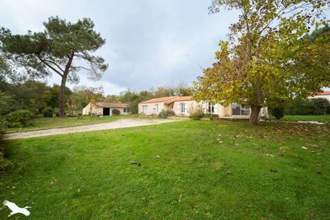   Traditionnelle de 7 pices principales Maison - 7 pice(s) - 170 m