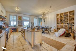  Maison  vendre 4 pices 213 m