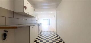  Immeuble  vendre 180 m