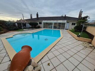  Maison  vendre 8 pices 223 m