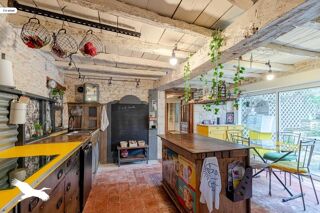  Maison  vendre 6 pices 260 m