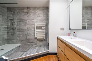  Immeuble  vendre 345 m