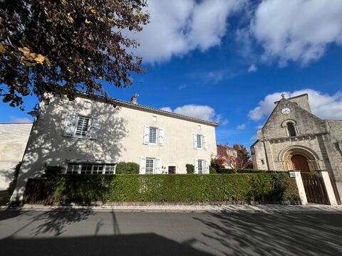   Charentaise de 6 pi�ces principales Maison - 6 pi�ce(s) - 140 m�