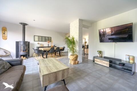   Maison de 4 pices principales Maison - 4 pice(s) - 96 m