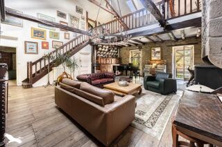  Maison  vendre 15 + pices 493 m