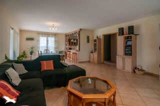  Maison  vendre 6 pices 147 m