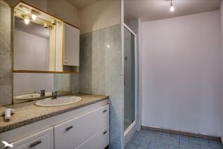  Immeuble  vendre 240 m