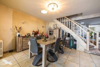 Maison  vendre 9 pices 231 m