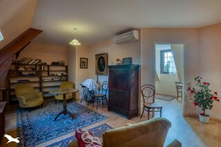  Maison  vendre 7 pices 240 m