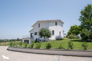  Maison � vendre 9 pi�ces 262 m�