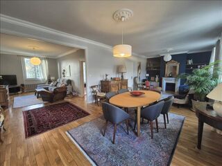  Appartement  vendre 8 pices 194 m
