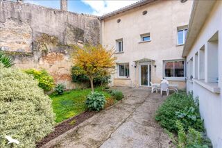  Maison  vendre 7 pices 201 m