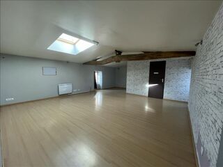  Maison  vendre 8 pices 241 m